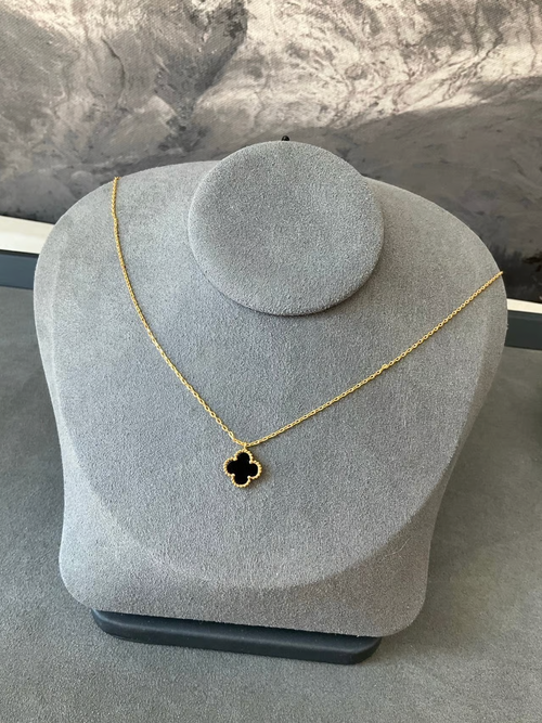 (All) Single Clover Necklaces
